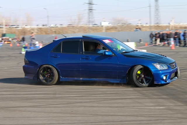 与进步尤为 与进步尤为